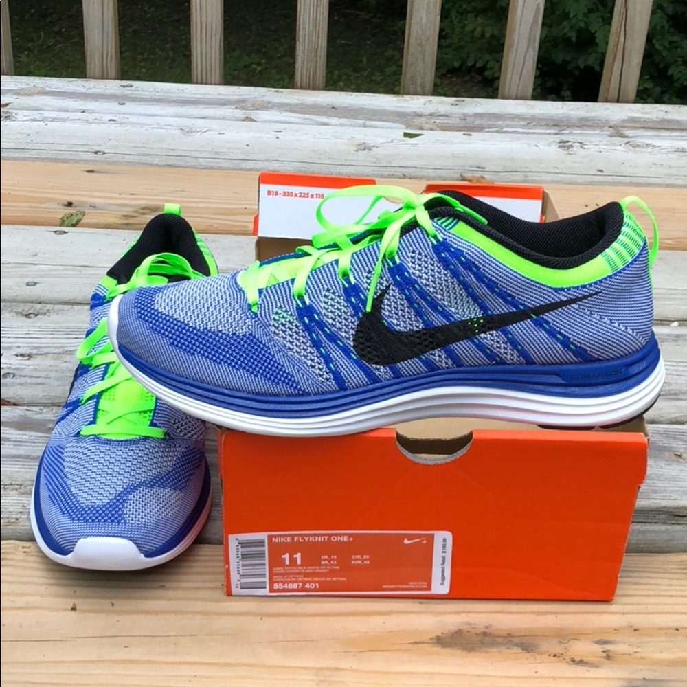 NEW Nike Flyknit One+ Running Shoes Size 11 Train